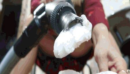 Gluttonous vacuum cleaner MP4 (1920x1080) FHD