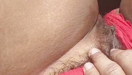 Uber Driver Rubbed My Clit and Made Me Squirt Non-stop While Driving