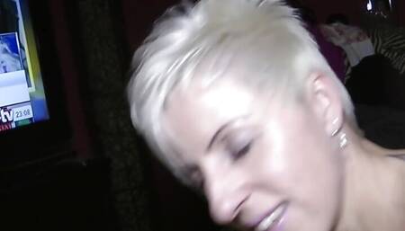 Pissing on the hand while fisting