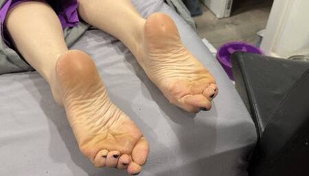 Lolas toe point tease Vol 1