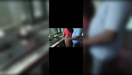 Beautyful aunty suprise the boyfriend hordcore fucking the kichen