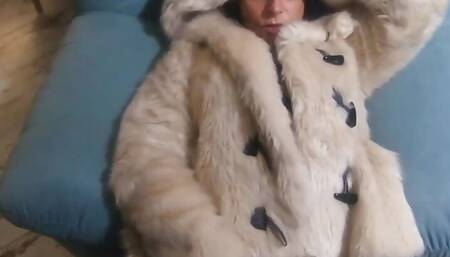 Face Fuck While Wearing White Fur Coat and Ugg Boots 208