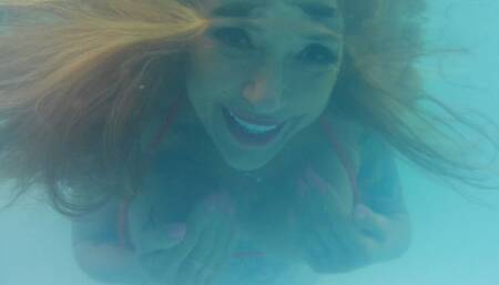 Underwater - Melisa the Mermaid