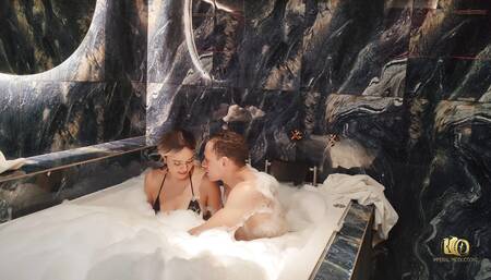 Nothing like good sex in the Jacuzzi