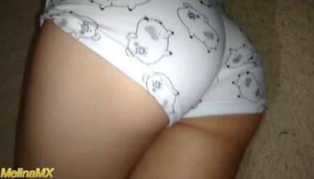 Le doy una cogida de buenas noches a la esposa de mi amigo