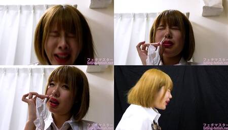 Momo Ninomiya - CLOSE-UP of Japanese cute girl SNEEZING