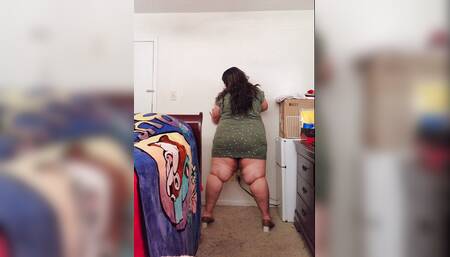 Shaking Phat Ass in Dress