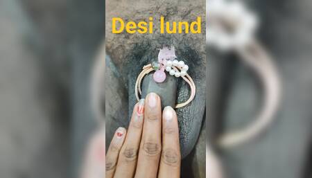 Indian gujarati housewife handjob to servant in the bedroom