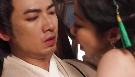 ModelMedia Asia - Dress up in a Halloween costume to arouse your sexual desire