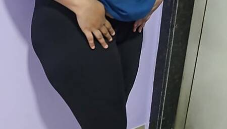 Horny Indian Masterbates in Office during Lunch Break