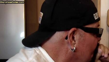 Gloryhole amateur DILF sucks tasty smelly cock in closeup