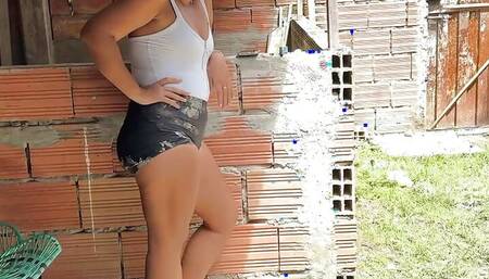 I CATCH MY NEIGHBOR RECORDING TIKTOKS