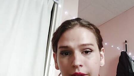 fat ass trans-girl Melody Fingers, dildos and gapes her hungry hole