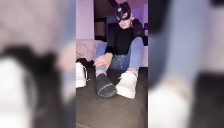 Kneel in front of the couch, then you can already smell my sweaty feet!