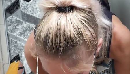 Blonde MILF Shows Her Blowjob Skills and Gets a Facial