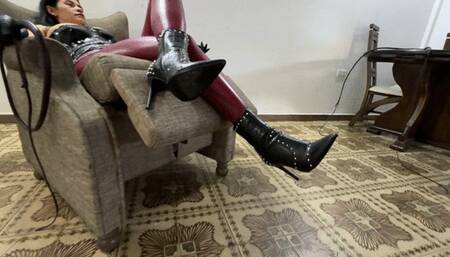 YFYE Bullwhipped for my pleasure by Kalinda