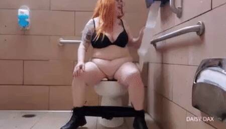 BBW Public Toilet Painful Straining Tummy Troubles *HD