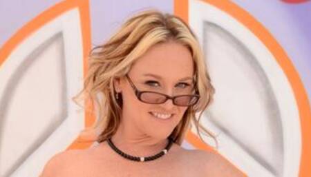 MILF Gets Turned Inside Out