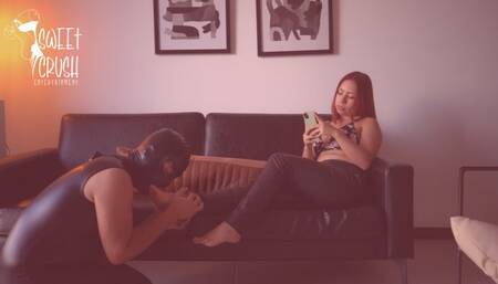 Keyla Ballbusting and Feet Worship