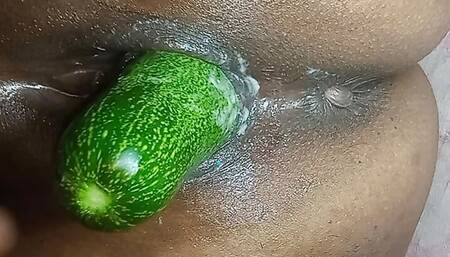 Bhabhi cucumber fuck. She was squirting, all time