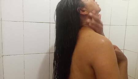 The Step-sister Recorded Her in the Bathroom Masturbating with the Thick and Delicious Soap What a Damn Delicious Whore