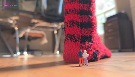 Shrunken Slumber Party Goes Wrong