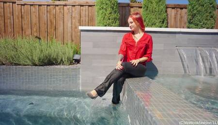 Scarlett's Business Casual Splash