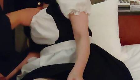 Amateur POV a Cute Maid Gives You Plenty of Service. Climax with Cunnilingus While Holding the Cock. Cosplay. Creampie. Blowjob.