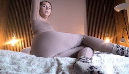 It stinks up my boyfriend's bedroom mp4 FULL HD