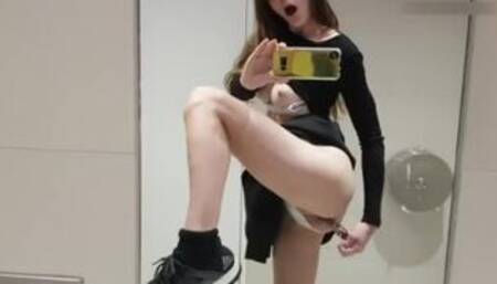 MissAlice Quickie in Public Restroom