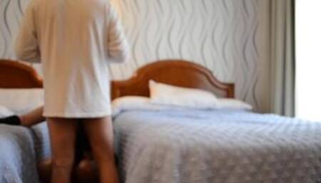 HOTEL TINDER GIRL