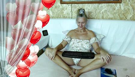 Hot housewife Lukerya flirts again