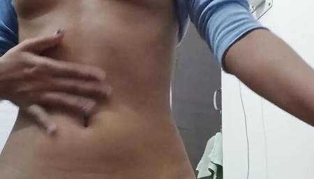 Beautiful 18 year old punjabi girl showing off her body in video call to boyfriend