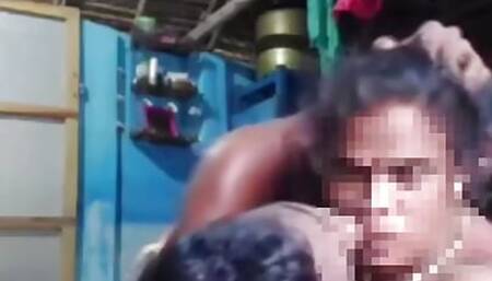 Indian Desi Tailor Cheating Sex in Her House After Stitching