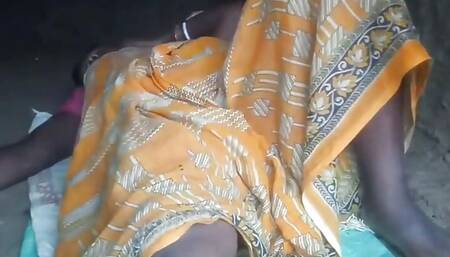 Indian Real Desi Randi Cheating Sex in Back House