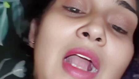 Indian desi aunty was fucked by her boyfriend,full HD uncut hindi sex video of Madhuri bhabhi