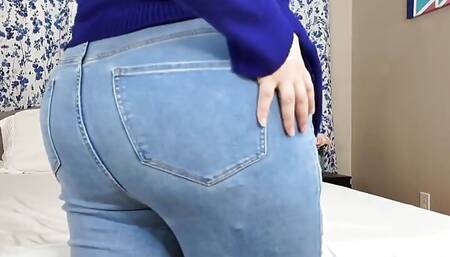 Hairy BBW Masturbates in Fishnets - Sydney Screams Strips Out of Jeans & Sweater to Masturbate