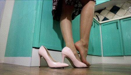 Your wife all day in lite pink shoes WMV