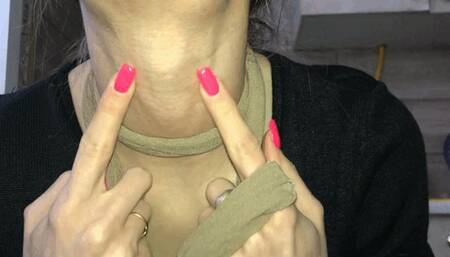 Pleasure of playing with the neck