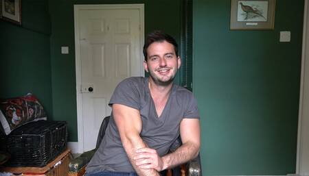 APOLLO : Greedy Faggot Eats Like the Disgusting Pig He Is