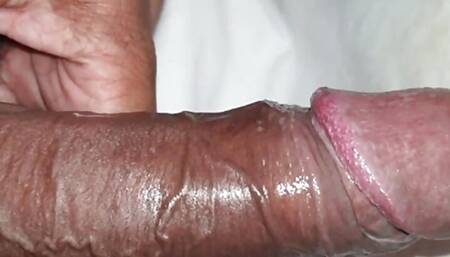 Srilankan Big penis younger boy handjob in dark place com load in hand