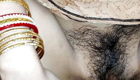 Neighbour Gifted Anklets and Fucked Neighbour Bhabhi Hardcore