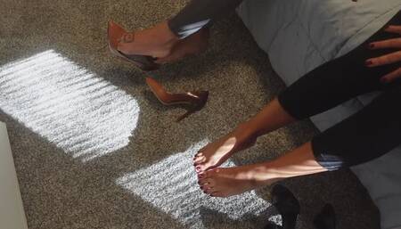 GiGi and Lola Night Out and Relaxing Night Cap