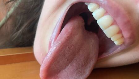Giantess Mouth Jerk Off Instruction on Table