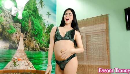 Dark Haired Tranny Barbara Perez Enjoys Piston Machine Sex