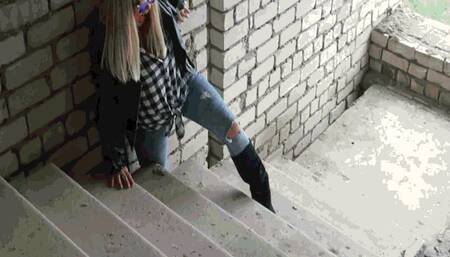 Lost boot on escape AVI (1920x1080) FHD