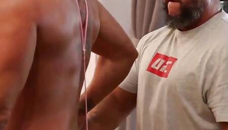 Danaxmuscles Fucks the Photographer Very Horny