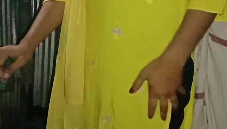 Young Girlfriend Secretly Fucking with Cute Boyfriend