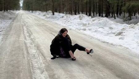 Stiletto high heels on ice, platform sandals on ice, platform high heels on ice, high heels on ice, slippery high heels