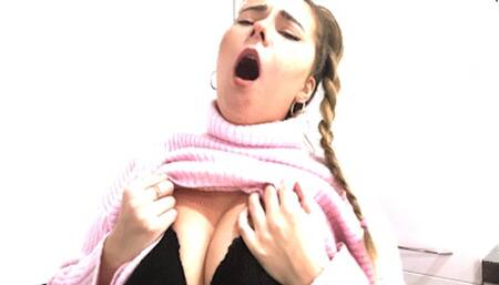 Yawning in the office! mp4 FULL HD